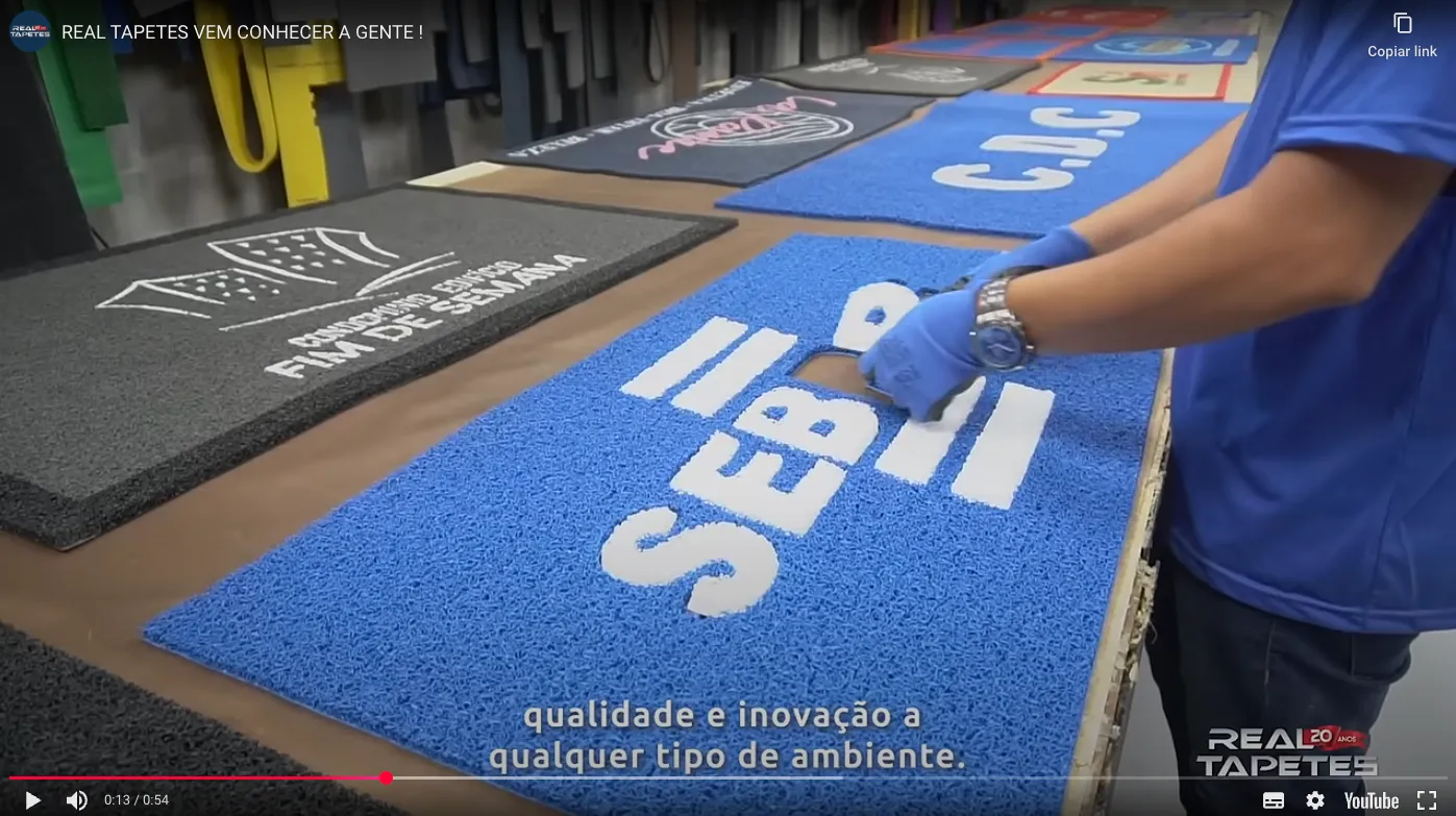 Vídeo sobre a Real Tapetes RJ